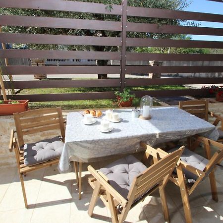 Apartment Luigi Porec Exterior photo